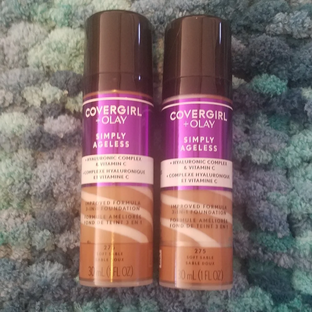 Covergirl and Olay Simply Ageless 3 in 1 Foundation Set of 2 Soft Sable